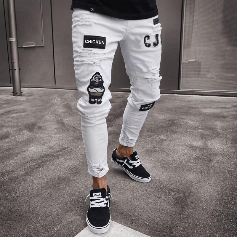 Chic Black Slim-Fit Jeans